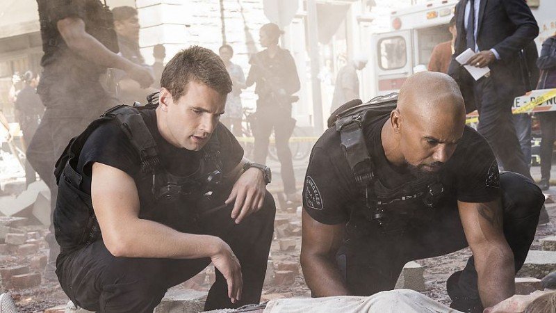 S. W. A. T.: Спецназ города ангелов 4 серия S. W. A. T.: Спецназ города ангелов 4 серия