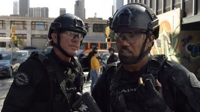 S. W. A. T.: Спецназ города ангелов 2 сезон 8 серия S. W. A. T.: Спецназ города ангелов 2 сезон 8 серия